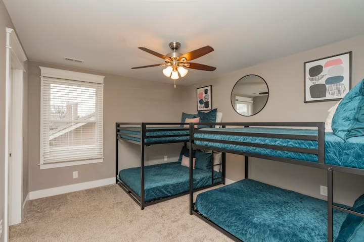 Spálňa 3 - Novo zariadené a nové poschodové postele 2020