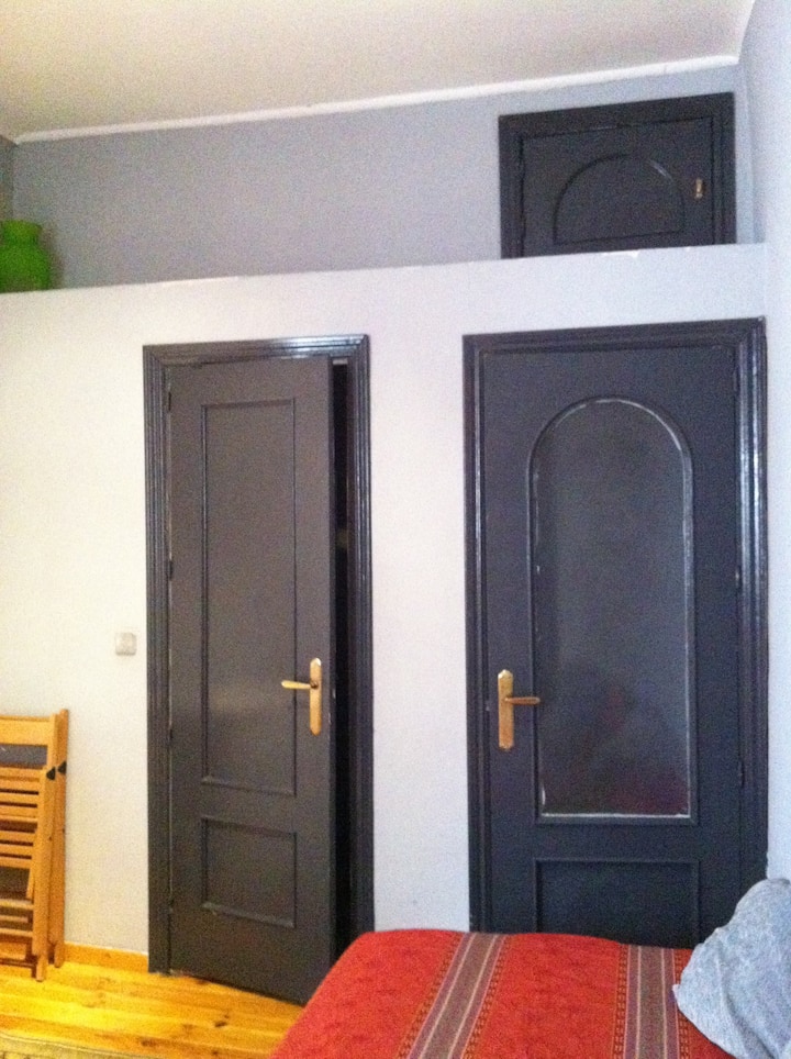 Სააბაზანოსა და კარადის კარები