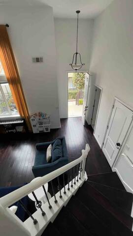 Modern Retreat in the Heart of Silicon Valley gallery image 4