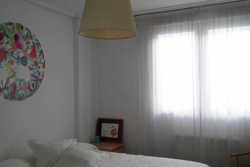 das Zimmer aus einer anderen Perspektive sehen