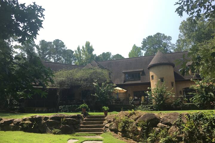 Featured image of post Luxury Lake House Backyard