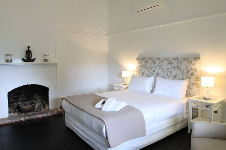 Healesville Garden Grandview (22 guests/10 Bedrms) gallery image 2