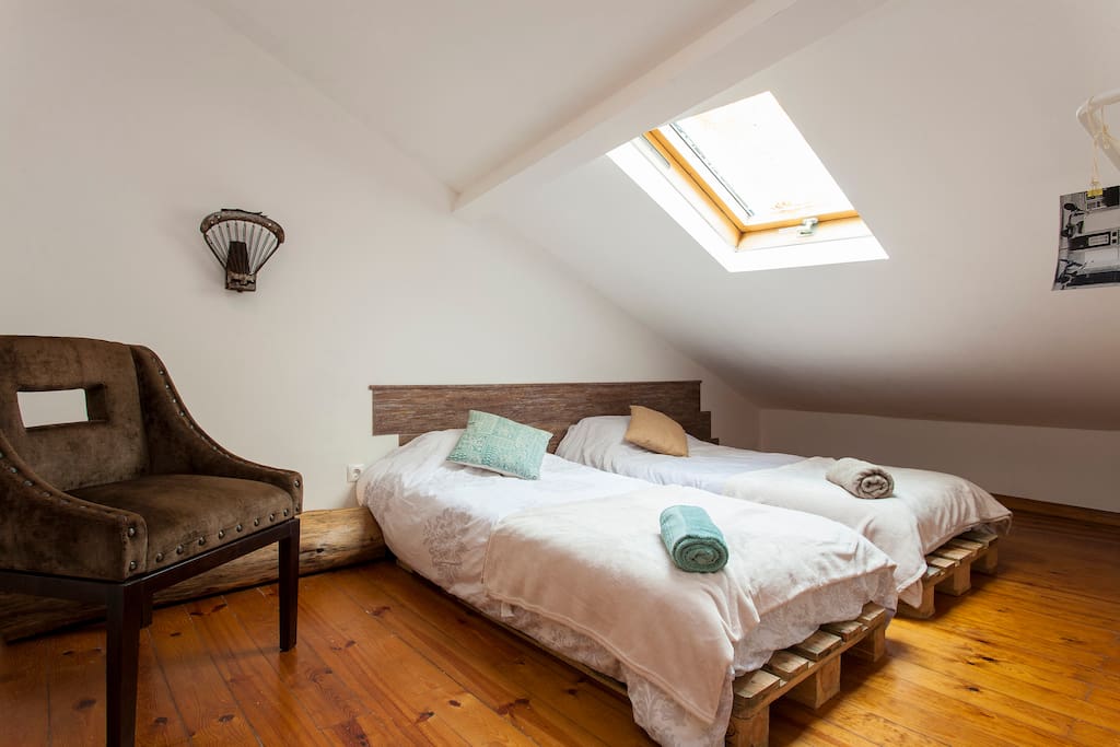 Bedroom number 3
(2 single beds and a bunk bed)