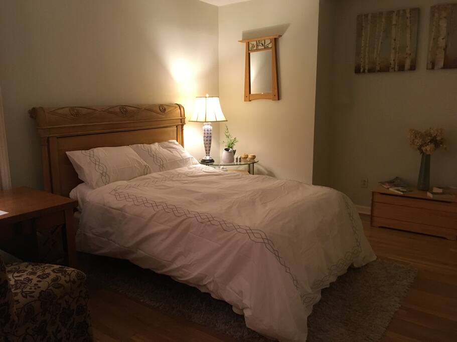 Super Comfy Tempurpedic Bed