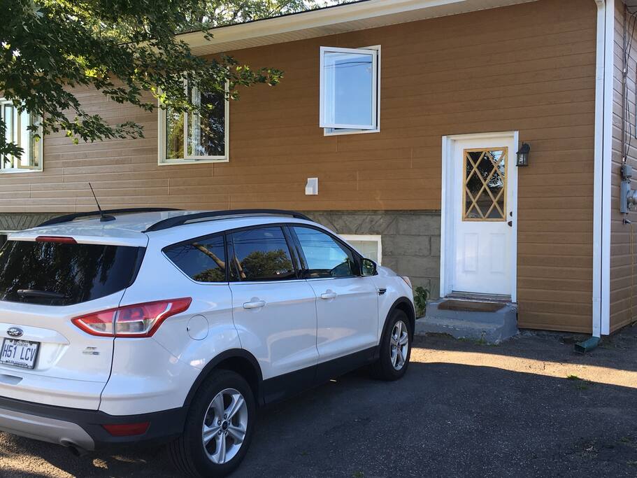 Parking / Entry