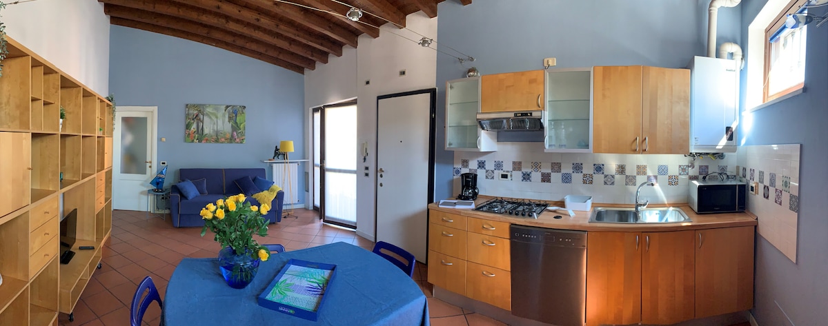 Airbnb con migliori performance: "Mariposa" House in the Center 017067-LNI-00007 a Desenzano Del Garda