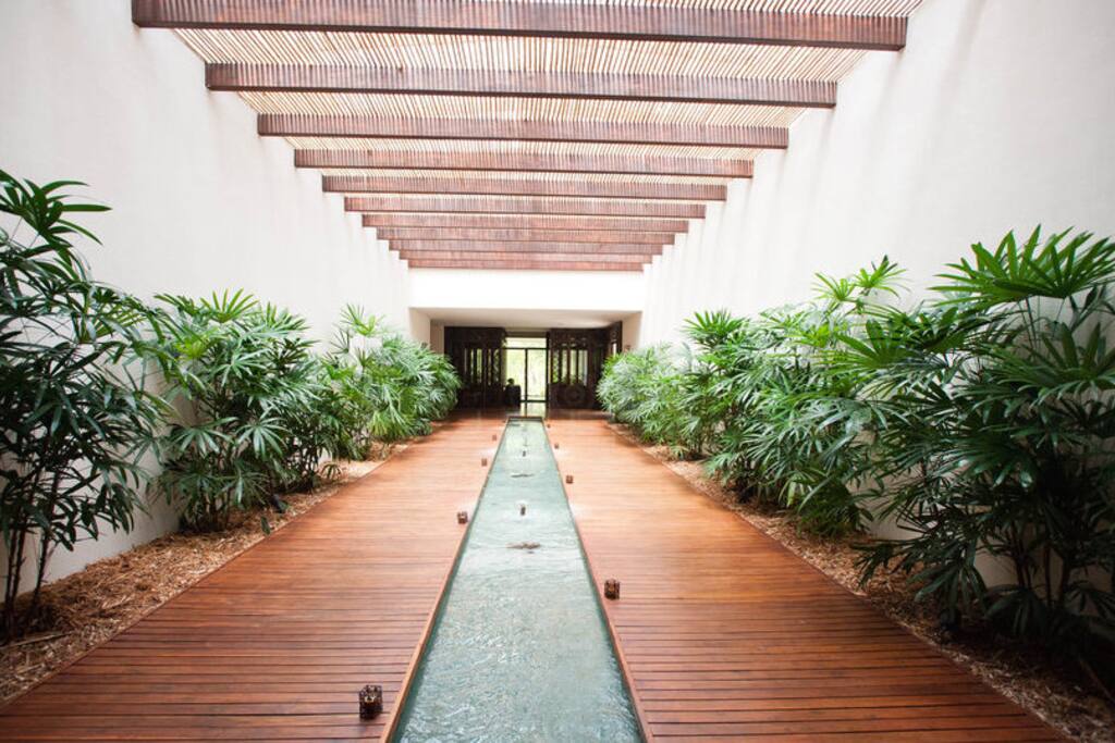 Beach Club / Full Access