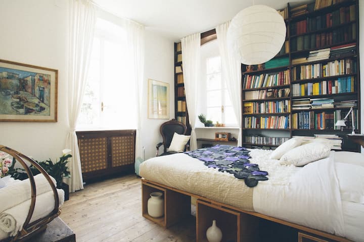 RESERVA UNA HABITACIÓN
