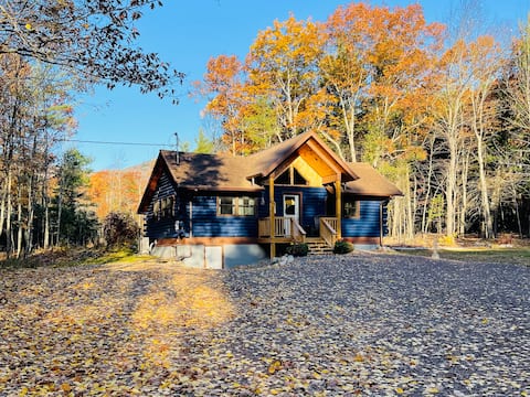 The Blue Heron is a private cabin