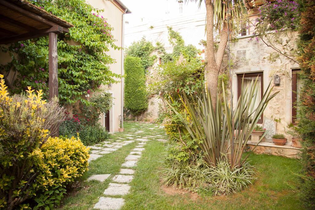 Outdoor / Garden