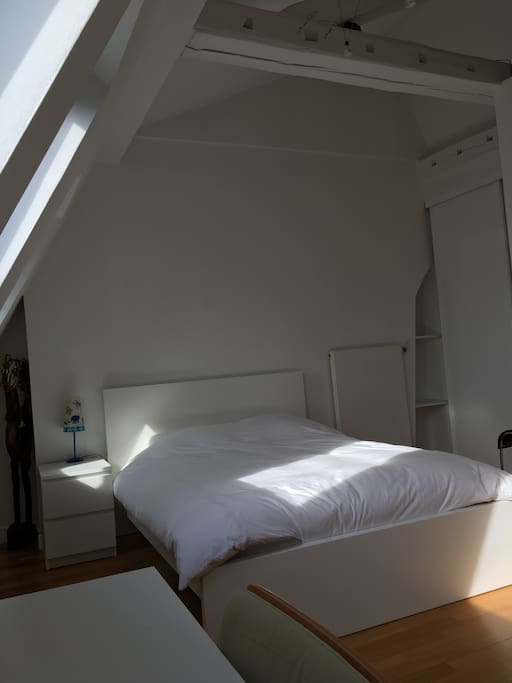 A very comfortable double bed