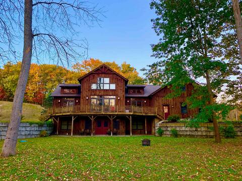 Hudson Valley Retreat on Kinderhook Lake
