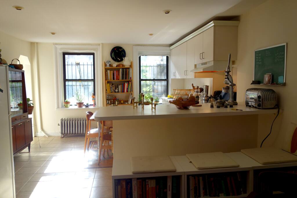 The view to the kitchen from the living room