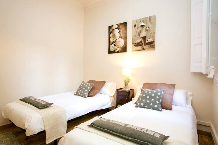 La Monumental apartment gallery image 3