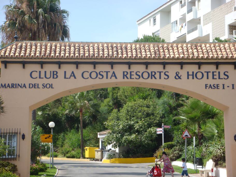 ENTRADA COMPLEJO