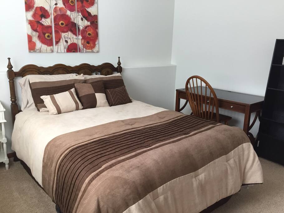 Queen size bed
