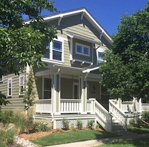 Spacious 4 bedroom house great for families. gallery image 2