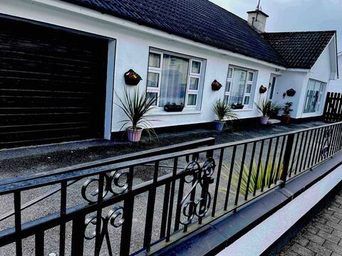 Large 4 bedroom Townhouse Castlepollard