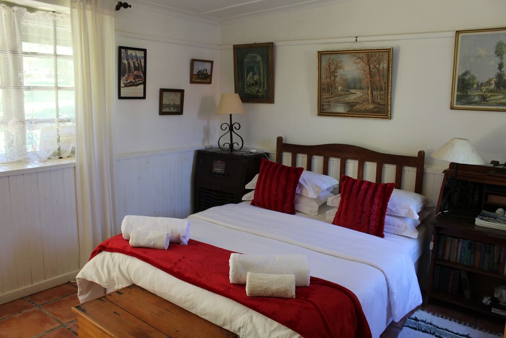 Queen Bedded Garden Room