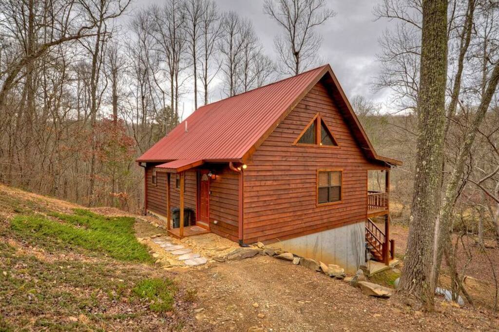 Located on 21.5 private acres on the Wolf Creek