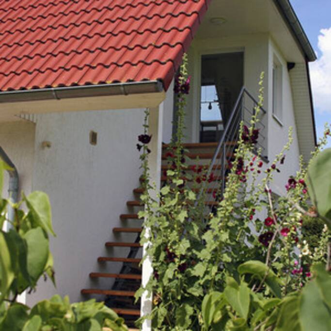 Treppe zur Unterkunft