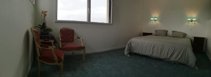 Apartmán s druhou hlavnou spálňou a vlastnou kúpeľňou