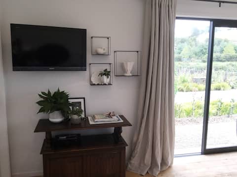 Top Airbnb: Room @ No. Two in Rodney North