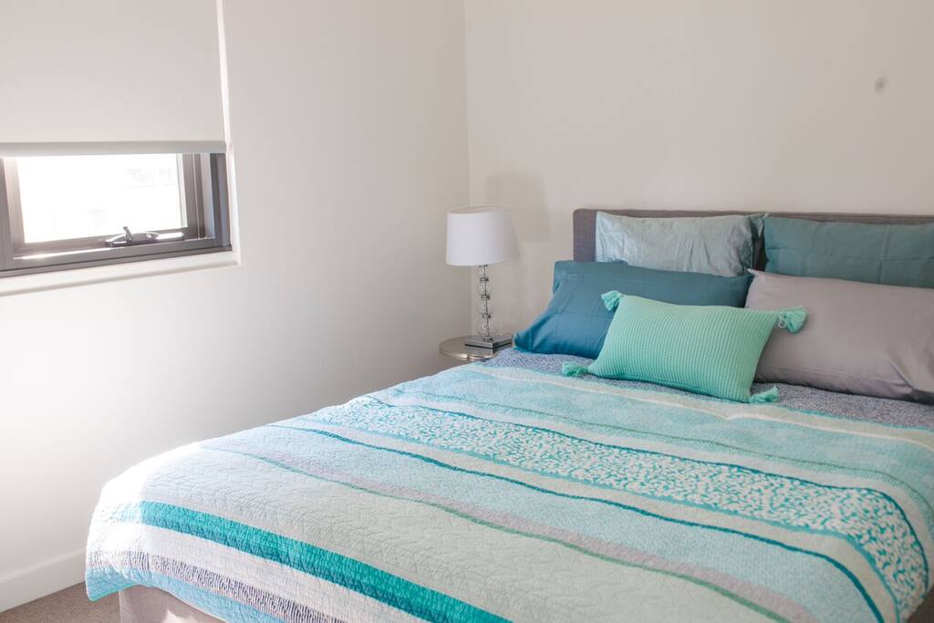 Main bedroom has built ins