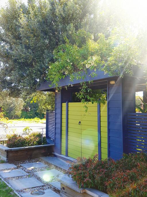 Front Entrance into Private Yard
