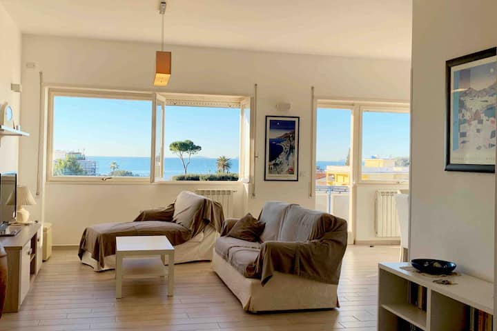 💖Sea View Center 200mt Beach Veranda, Wifi ⛱ - Terracina
