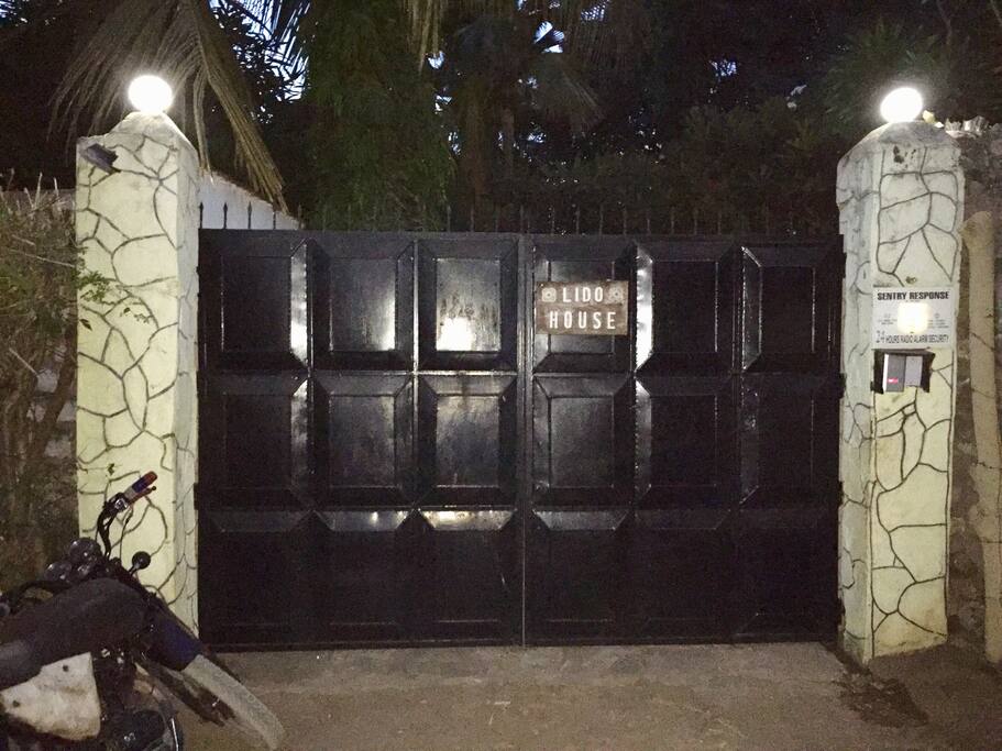 The entrance to Lido House