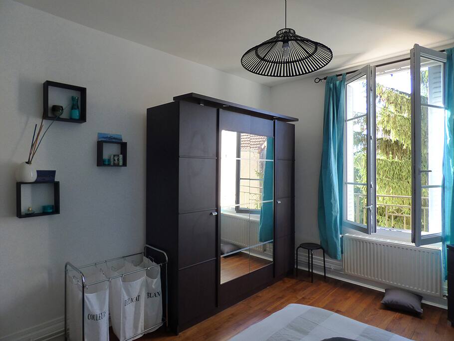 Chambre 1, touches de turquoise, pour moments d'évasion...