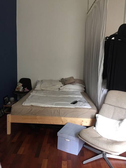 Bedroom/ Living Room
Bed 160x 200m