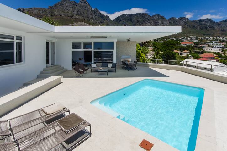 Villa FortyFive Camps Bay gallery image 4