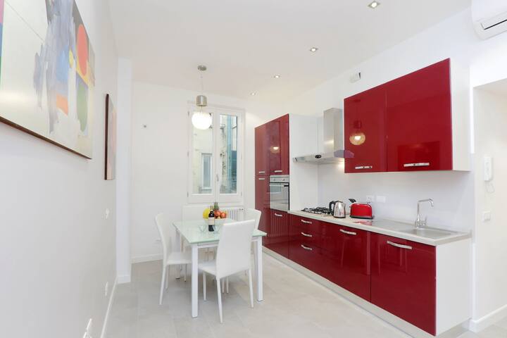 Rome Colosseum Flat 3B/2Baths WIFI gallery image 2