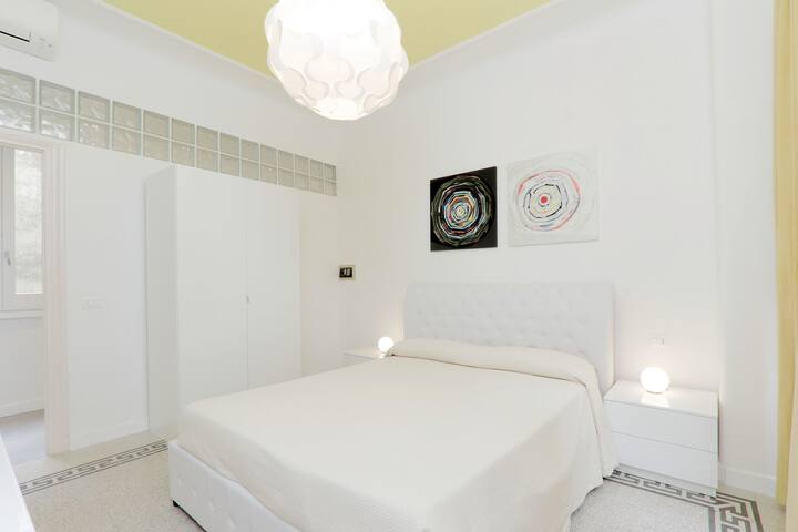 Rome Colosseum Flat 3B/2Baths WIFI gallery image 4