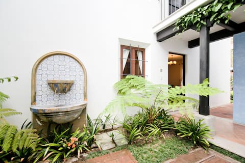 Beautiful apartment great amenities