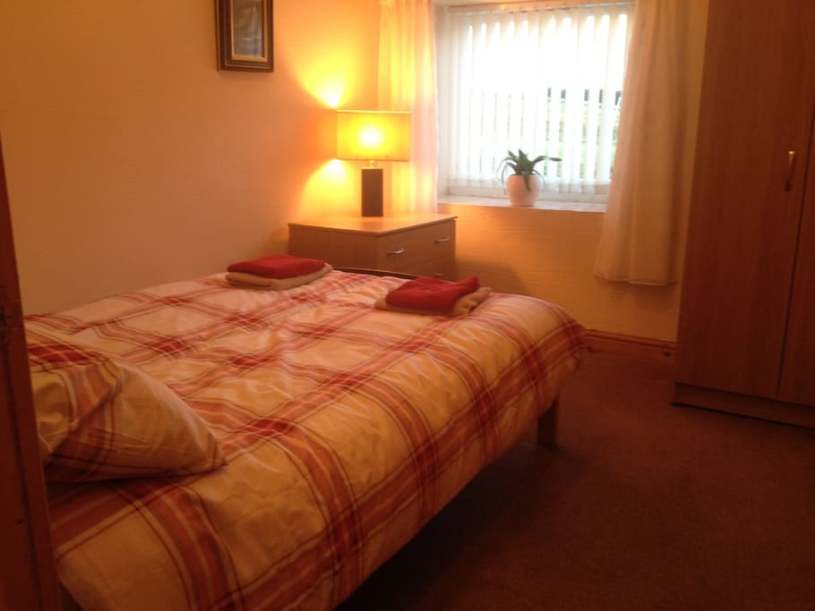 3 bedrooms, one en-suite