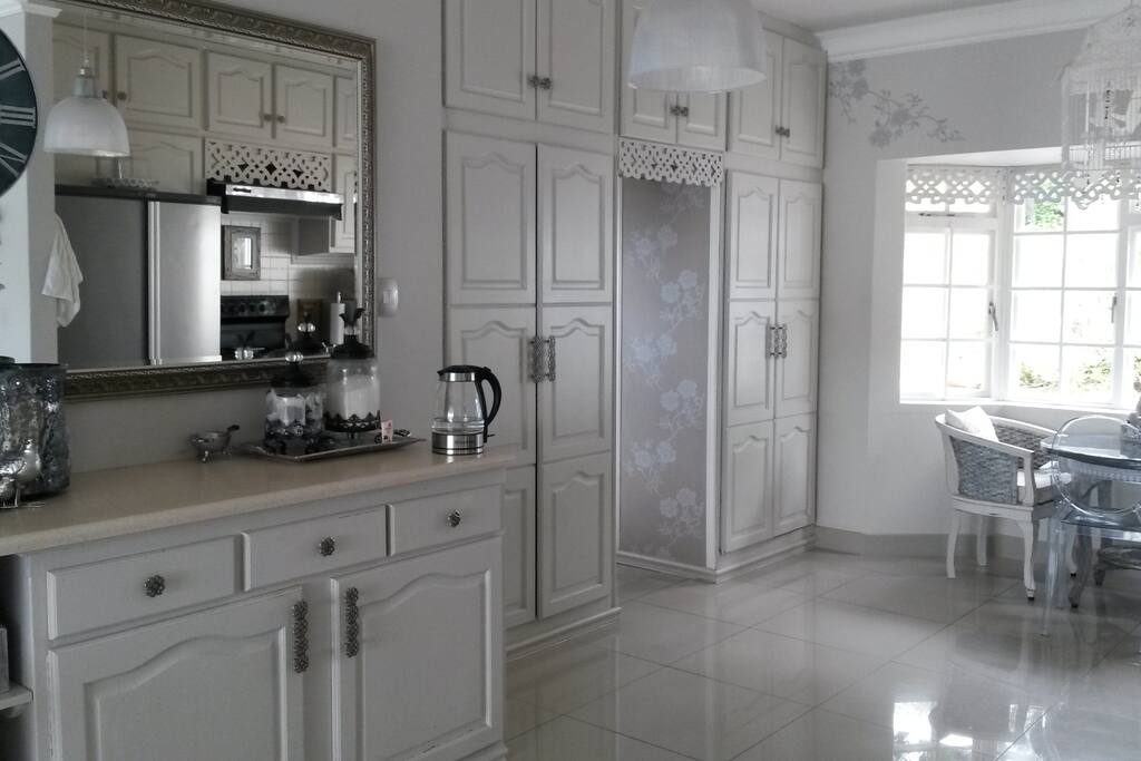 Vintage kitchen with seperate scullery