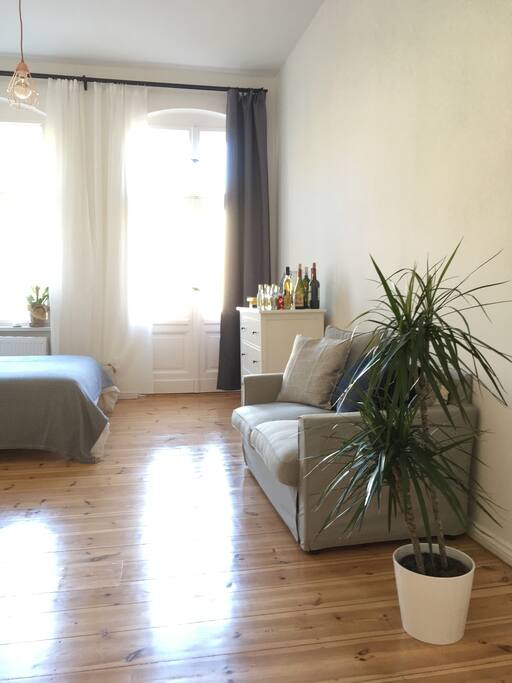 Zimmer mit Couch