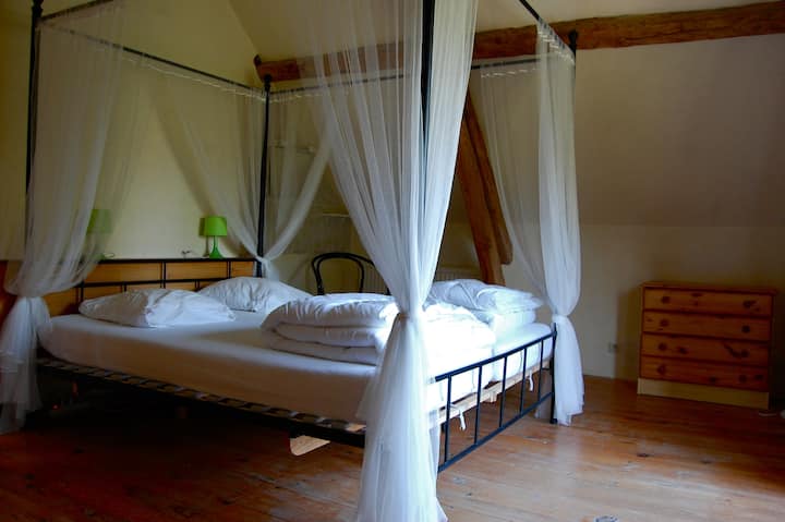 Rosier floor marital room