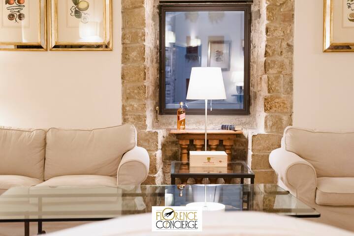 TWO MedievaL Towers- Home&Experience gallery image 3