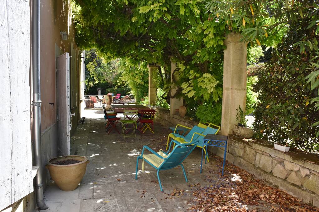 La terrasse ombragée - the shaded terrace