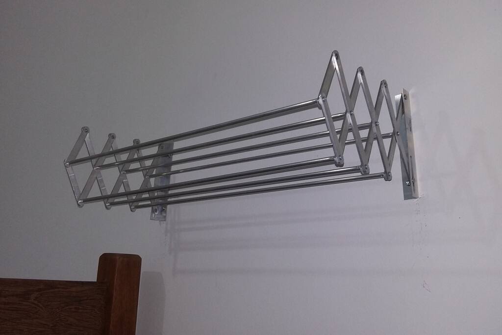 Varal para toalhas no quarto