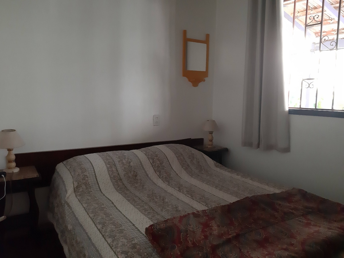 Საძინებელი 3, ორადგილიანი საწოლით