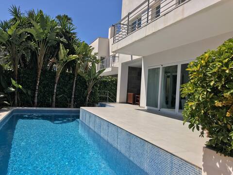 Charming Luxury Villa in the Center of Albir