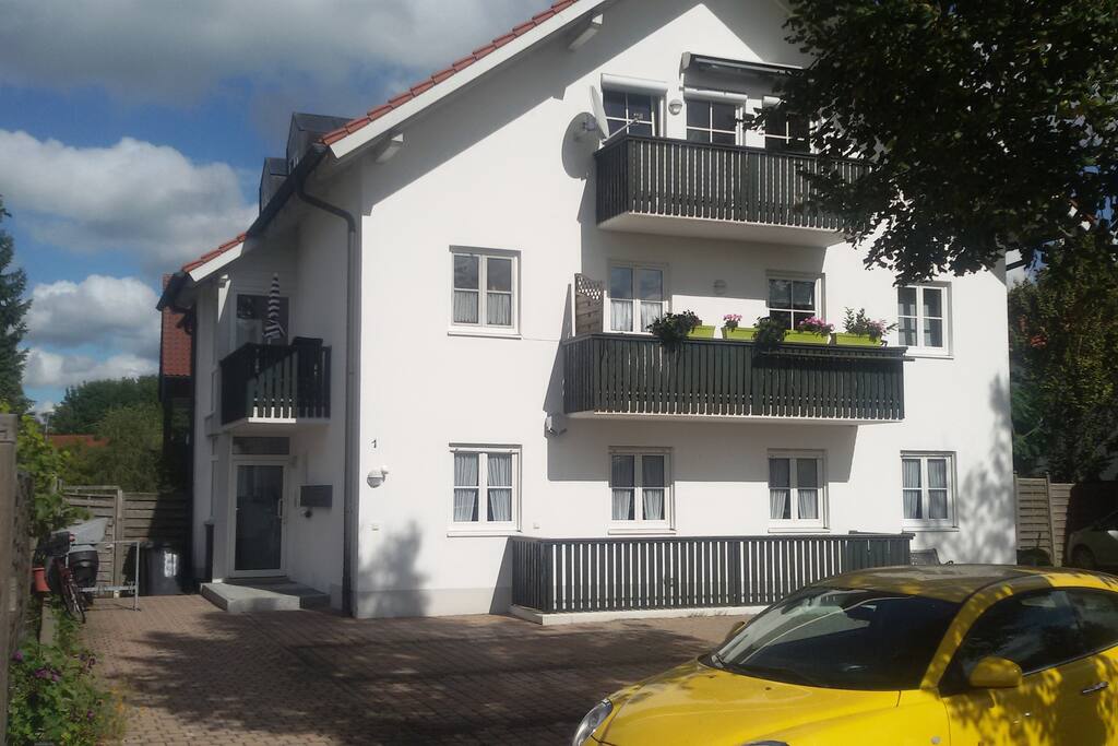 das Haus und der Eingang