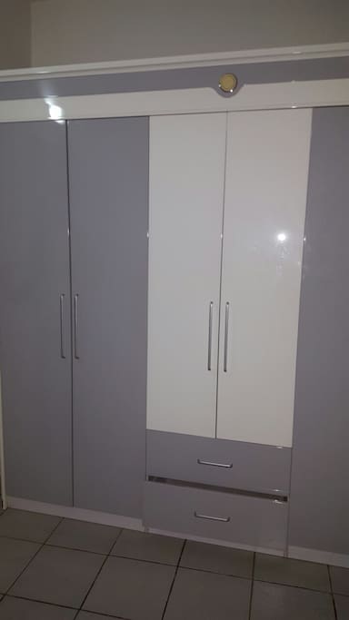 Armoire chambre principale