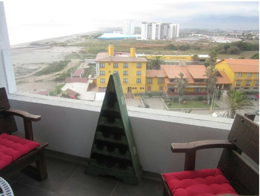 Cómodo departamento, con vista al mar, ideal para descanso del fin de semana o de vacaciones. Esta equipado para una cómoda estadía en pareja, o bien para dos personas.