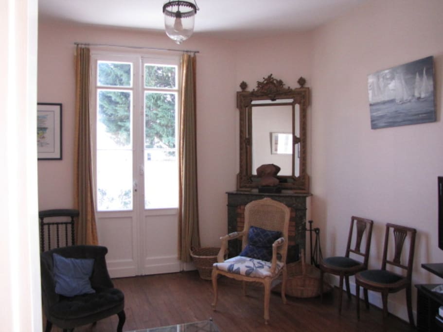 Salon